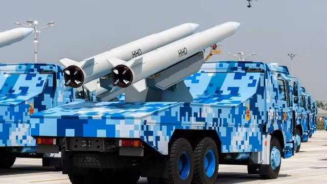 Tên lửa chống hạm YJ-12E của Trung Quốc