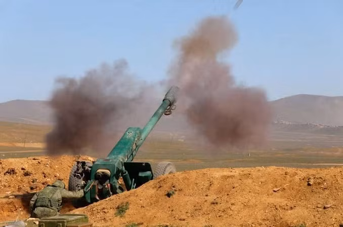 Theo dữ liệu đã biết, các kíp pháo binh D-30 đã tham gia Chiến dịch đặc biệt ngay từ những ngày đầu tiên. Trong cuộc tấn công, họ đã bám sát lực lượng chính và hỗ trợ hỏa lực.