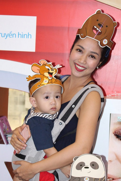 Hiền Thục, Ốc Thanh Vân vui đùa cùng các em nhỏ - Ảnh 6 Hien Thuc, Oc Thanh Van vui dua cung cac em nho - Anh 6