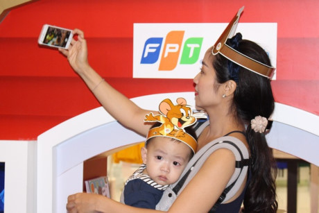 Hiền Thục, Ốc Thanh Vân vui đùa cùng các em nhỏ - Ảnh 7 Hien Thuc, Oc Thanh Van vui dua cung cac em nho - Anh 7