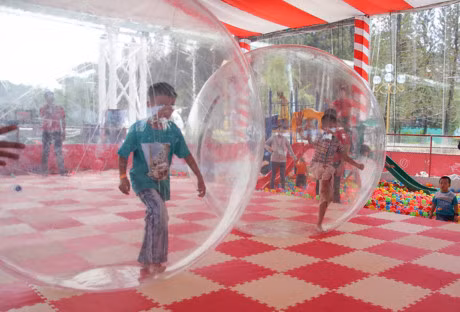 Mua he cua cac con phai la the nay… - Anh 10