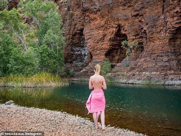 Nhiều du khách đến chỉ để chụp ảnh. Nhiều du khách đến chỉ để chụp ảnh.