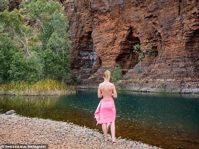 Nhiều du khách đến chỉ để chụp ảnh.