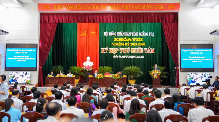 Kỳ họp thứ 18, HĐND tỉnh Quảng Trị Khóa VIII, nhiệm kỳ 2021 - 2026. (Ảnh: Trần Truyền).