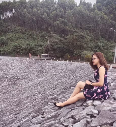 Anh doi thuong cua co gai co 