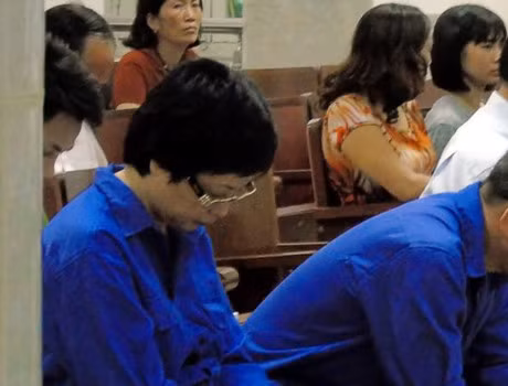 Cuu DBQH Chau Thi Thu Nga bi trieu tap den toa - Anh 1