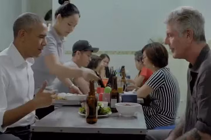 Bún chả Việt ngon mắt ngon miệng với ông Obama lên CNN