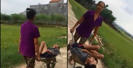 Chồng nhậu say, không đi nổi và đây là cách vợ giải quyết - Ảnh 1 Chong nhau say, khong di noi va day la cach vo giai quyet - Anh 1