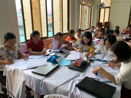 Giáo viên được chia tổ theo môn văn hóa.