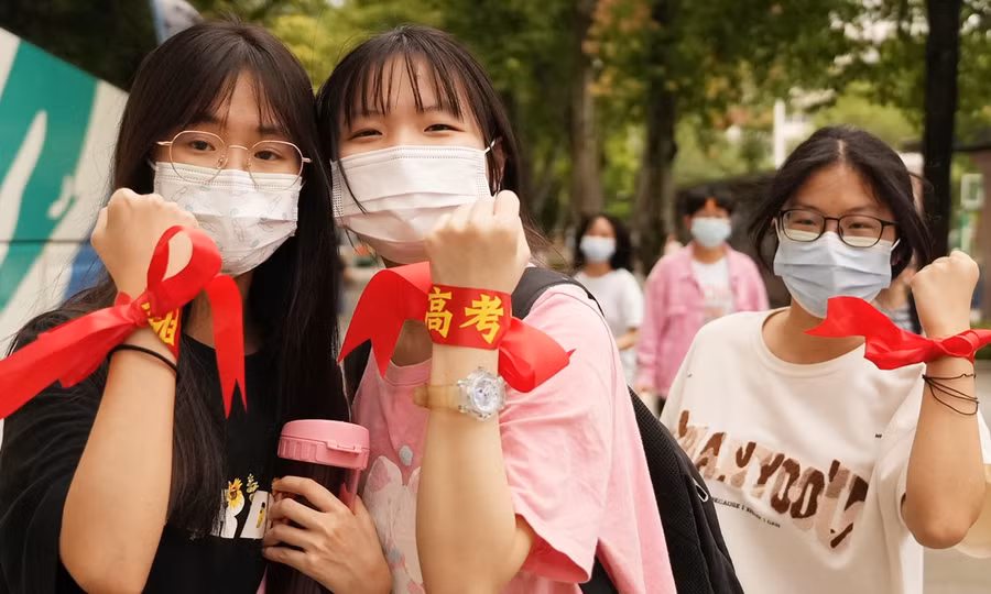Thí sinh Trung Quốc tham dự kỳ thi tuyển sinh đại học năm 2022.