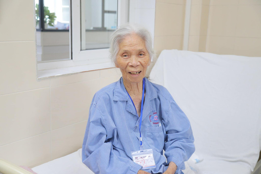 Thời gian qua, bệnh viện K đã phẫu thuật thành công cho nhiều người bệnh trên 80, 90 tuổi. Ảnh: BVCC. Thời gian qua, bệnh viện K đã phẫu thuật thành công cho nhiều người bệnh trên 80, 90 tuổi. Ảnh: BVCC.