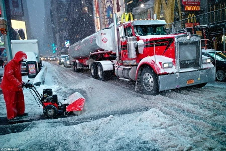 Mỹ: Bão tuyết lịch sử vùi lấp nhiều bang, phong tỏa New York