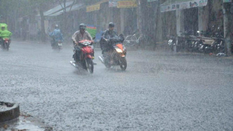 Ngày và đêm nay Hà Nội có mưa rào và dông (Ảnh minh họa)