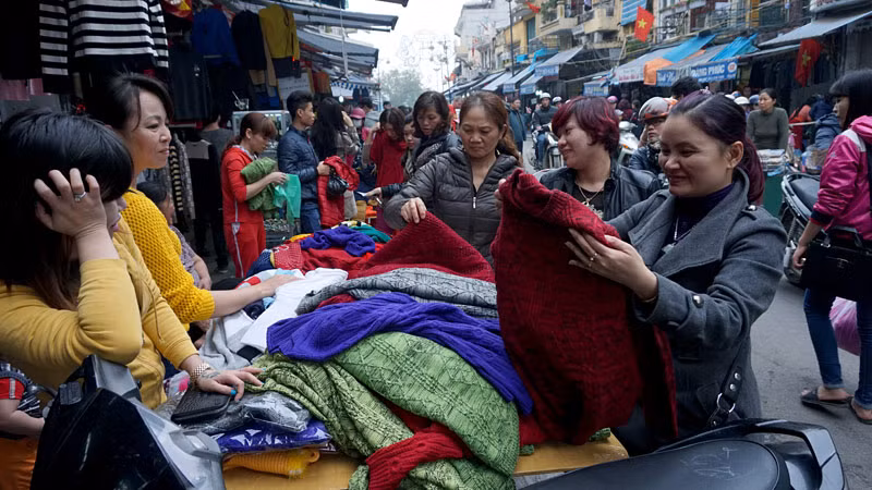 Hà Nội, mua bán, chen chân