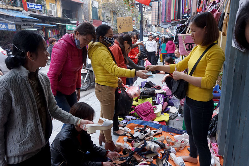 Hà Nội, mua bán, chen chân