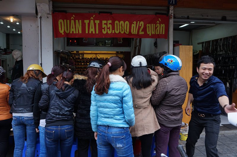 Hà Nội, mua bán, chen chân