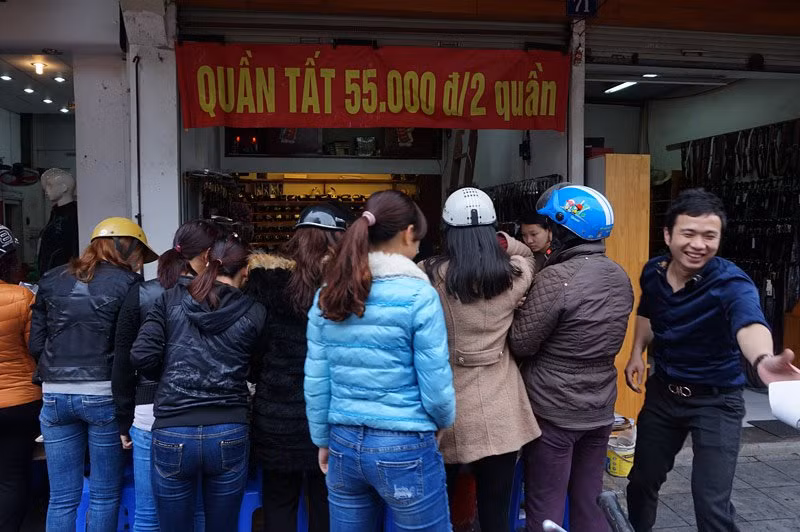 Hà Nội, mua bán, chen chân