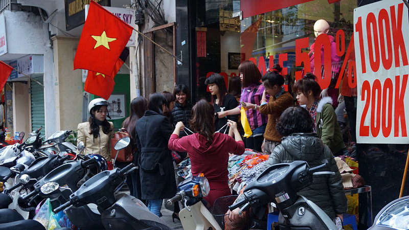 Hà Nội, mua bán, chen chân