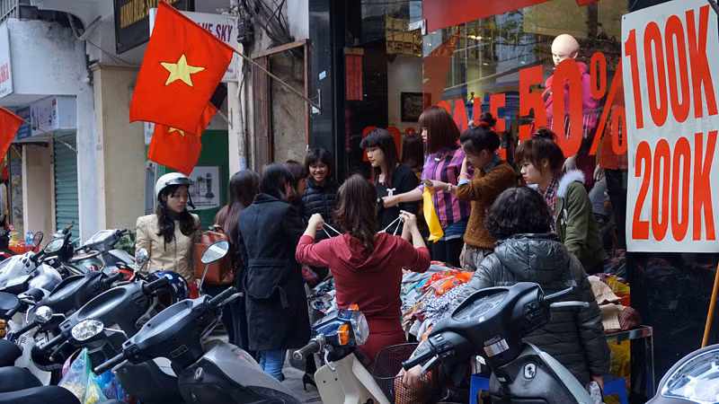 Hà Nội, mua bán, chen chân