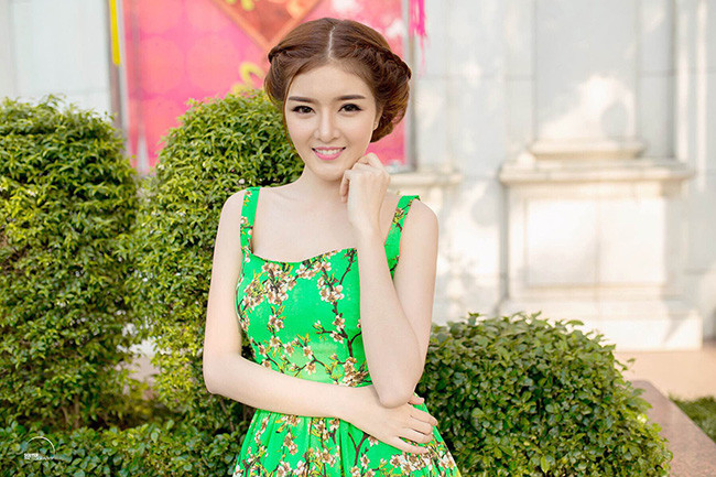 Lilly Luta đẹp tựa nàng thơ trên phố xuân Sài Gòn ảnh 3 Lilly Luta đẹp tựa nàng thơ trên phố xuân Sài Gòn ảnh 3