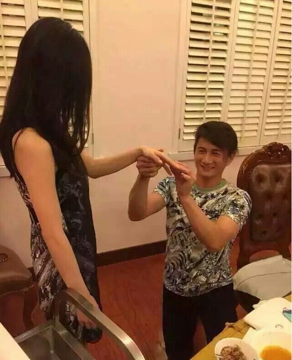 Ngô Kỳ Long cầu hôn Lưu Thi Thi 3 Ngô Kỳ Long cầu hôn Lưu Thi Thi 3