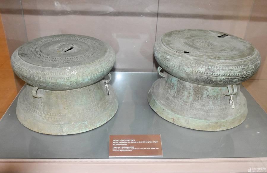 Trống đồng Làng Vạc đang lưu giữ tại Bảo tàng Nghệ An.