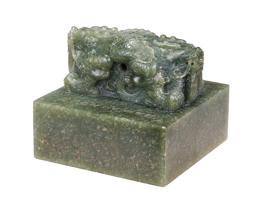 Với nhiều loại ngọc quý màu sắc khác nhau, Việt Nam đang sở hữu số lượng ngọc vô cùng đa dạng.