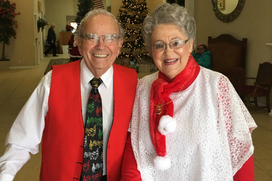 Dù sắp kết hôn được 68 năm, hai ông bà vẫn luôn hạnh phúc.