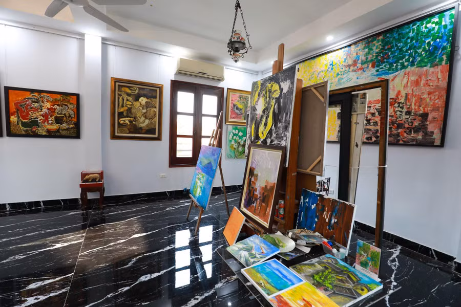 Một góc nghệ thuật Văn Dương Thành tại nhà riêng ngõ 210 Nghi Tàm.