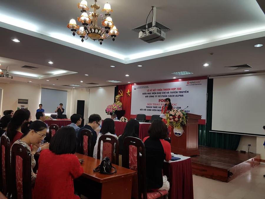 Quang cảnh lễ ký kết