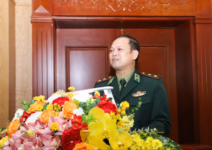 Trung tướng Nguyễn Anh Tuấn, Bí thư Đảng ủy, Chính ủy BĐBP phát biểu tại buổi gặp mặt.