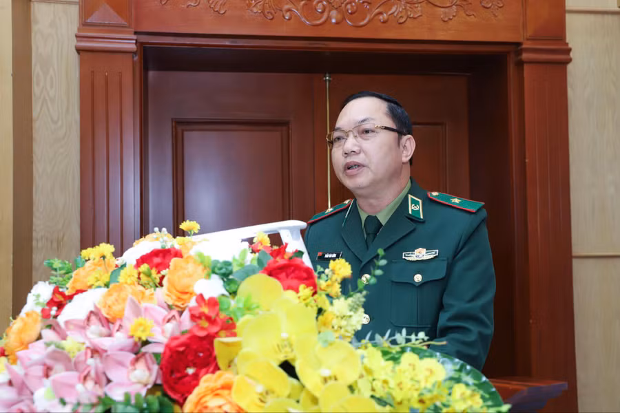 Thiếu tướng Trần Văn Bừng, Chủ nhiệm chính trị BĐBP thông tin tại buổi gặp mặt.