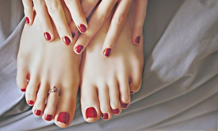 Bàn chân đầy đặn trắng trẻo chính là tướng của người có số tiểu thư.