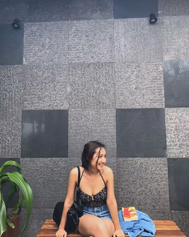 Con gái Anh Quân - Mỹ Linh công khai bạn trai Tây