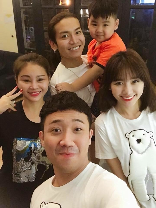 Nhóm bạn thân nhiều ca sĩ, diễn viên nổi tiếng của Trấn Thành ảnh 7 Nhom ban than nhieu ca si, dien vien noi tieng cua Tran Thanh hinh anh 9