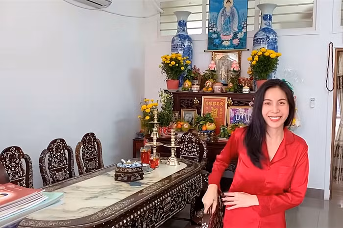 Tham quan căn nhà 5 tỷ ca sĩ Thủy Tiên mua tặng mẹ khi mới 26 tuổi