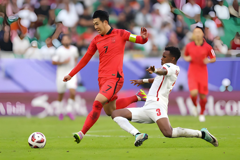 Son Heung-min ghi bàn giúp Hàn Quốc vất vả cầm hoà Jordan 2-2. Son Heung-min ghi bàn giúp Hàn Quốc vất vả cầm hoà Jordan 2-2.