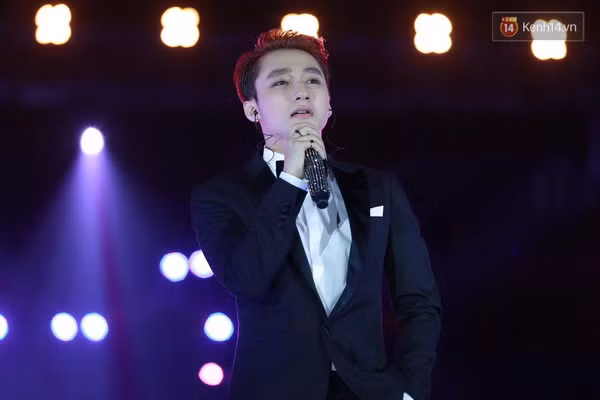 Sơn Tùng M-TP nhảy tưng tưng như đứa trẻ sau khi song ca với Thu Phương - Ảnh 9.