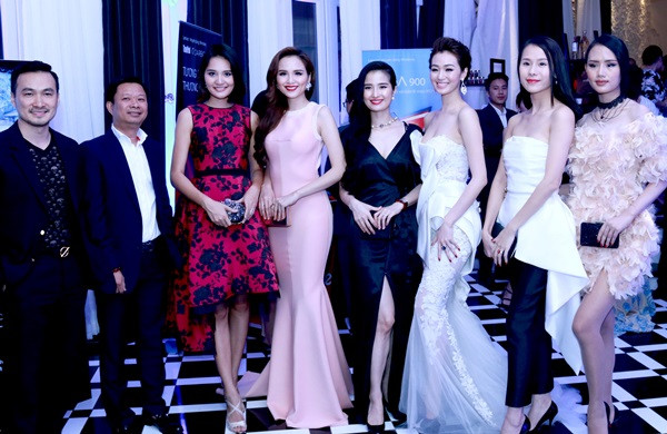 Hương Giang - Diễm Hương đọ vẻ thanh lịch tại sự kiện cuối tuần