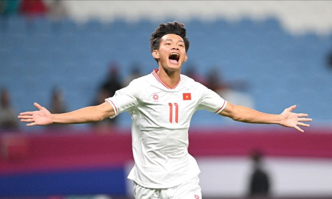 Bùi Vĩ Hào lập cú đúp giúp U23 Việt Nam khởi đầu thuận lợi ở U23 châu Á 2024. Bùi Vĩ Hào lập cú đúp giúp U23 Việt Nam khởi đầu thuận lợi ở U23 châu Á 2024.
