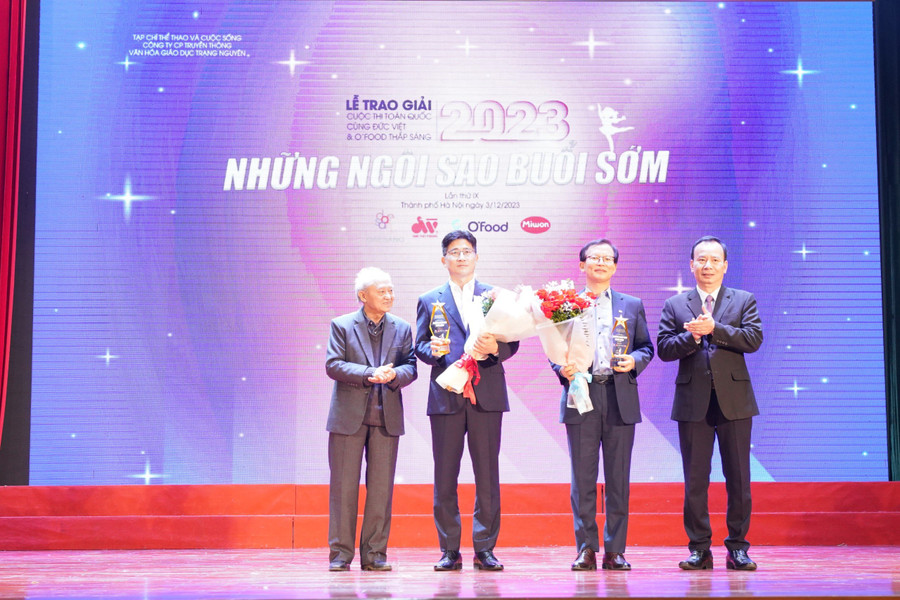 Trao giải cuộc thi nghệ thuật toàn quốc 'những Ngôi sao buổi sớm' lần IX