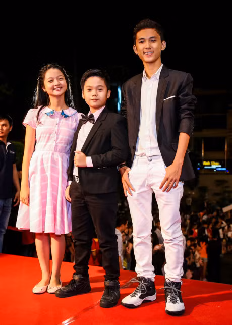 Tran Thanh khuay dong le trao giai VTV Awards 2016 - Anh 8