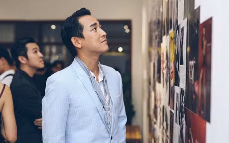 Hua Vi Van tre trung va dien trai o tuoi U40 - Anh 3