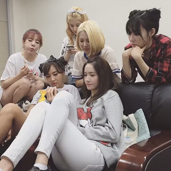 than-tuong-han-an-gian-tuoi-voi-kieu-toc-natra-xi-tin-2