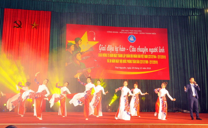 Một màn nghệ thuật của trường ĐH Sư phạm - Đại học Thái Nguyên