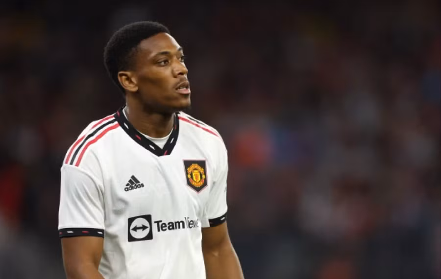 Martial sẽ bỏ lỡ cuộc đụng độ Brighton vào cuối tuần này do chấn thương nhẹ.