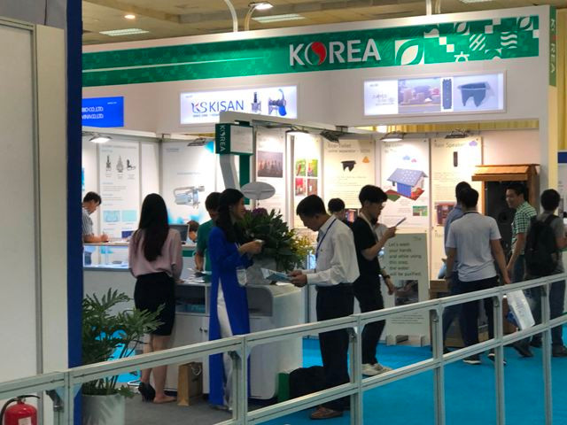 Sản phẩm của Hàn Quốc tham gia triển lãm Sản phẩm của Hàn Quốc tham gia triển lãm