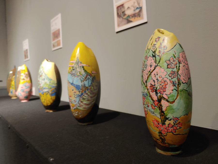 Một số tác phẩm gốm kết hợp phong cách Việt Nam – Nhật Bản. Một số tác phẩm gốm kết hợp phong cách Việt Nam – Nhật Bản.