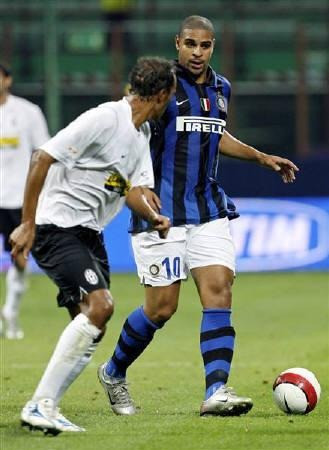 Adriano từng là nỗi khiếp sợ của các thủ môn tại giải Serie A.