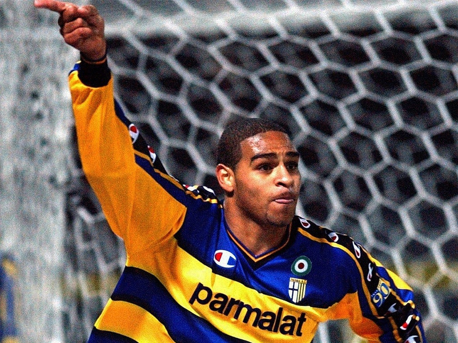 Adriano được cho Fiorentina mượn trong mùa giải 2001–2002. Anh tạo thành bộ đôi tấn công ấn tượng với Adrian Mutu, ghi 22 bàn sau 36 lần ra sân.